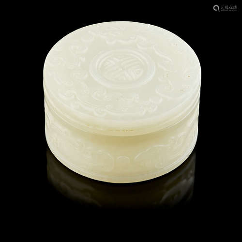 FINE WHITE JADE CIRCULAR BOX AND COVER