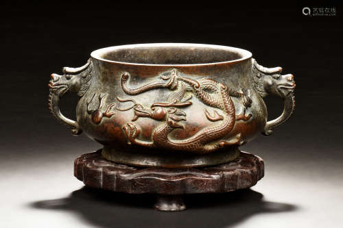 BRONZE CAST 'DRAGONS' CENSER WITH WOODEN STAND