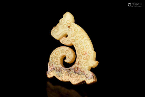 ARCHAIC JADE CARVED 'DRAGON' PENDANT