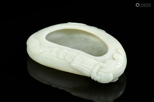 JADE CARVED BRUSH WASHER