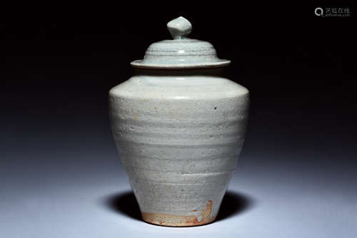 CELADON GLAZED JAR WITH COVER