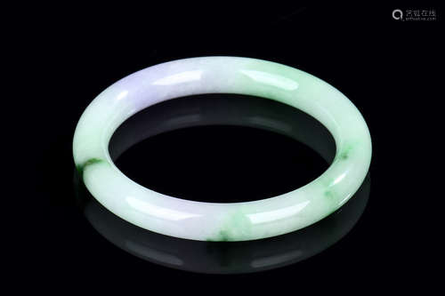 JADEITE ROUND BANGLE BRACELET WITH CERTIFICATE