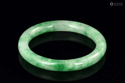 JADEITE ROUND BANGLE BRACELET WITH CERTIFICATE