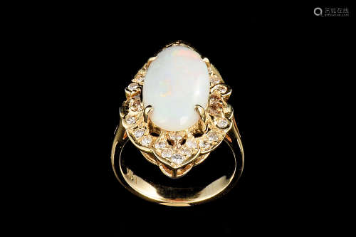 14K YELLOW GOLD OPAL RING WITH DIAMONDS