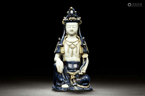 BLUE AND WHITE CARVED PORCELAIN GUANYIN FIGURE