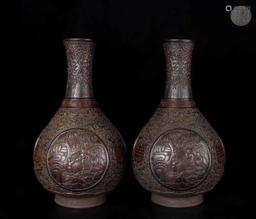 Qianlong Mark, A Pair of Bronze Vases
