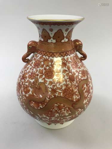 Qianlong Mark, Chinese Gilt Red Glazed Vase