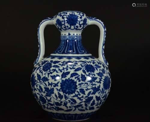 Yongzheng Mark, A Blue And White Vase