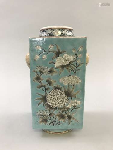 Yongqing Mark, Chinese Grisaille Glazed Vase