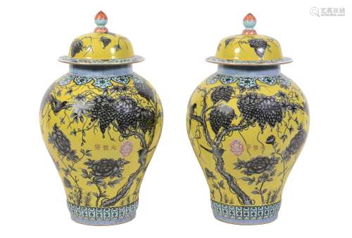 A large pair of Chinese Daya Zhai style yellow ground grisaille-decorated...
