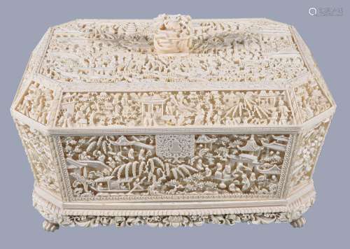 Ω A Chinese export ivory work box and cover, Canton, Guangdong, Qing Dynasty
