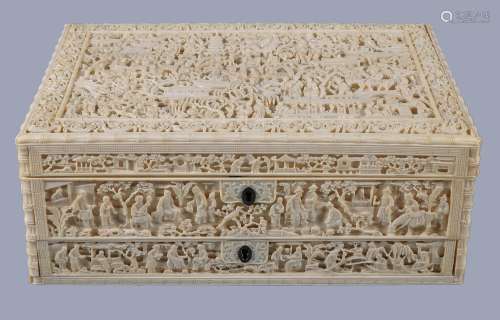 Ω A Chinese ivory sewing box, Canton, Guangdong, Qing Dynasty, circa 1850
