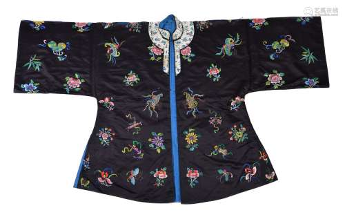 A Chinese ladies dark navy blue Han robe, Qing Dynasty, late 19th century