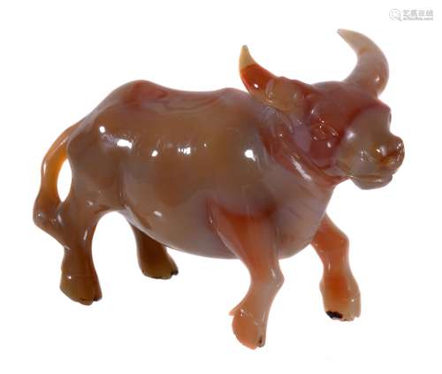 A Chinese agate model of a Buffalo, 20th century, 12cm long