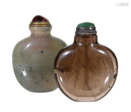 A Chinese 'moss' agate snuff bottle, Qing Dynasty