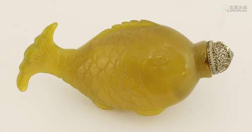 A snuff bottle carp, 20th century