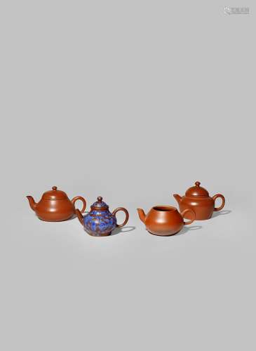 FOUR SMALL CHINESE YIXING TEAPOTS, THREE WITH COVERS QING DYNASTY Three with plain polished