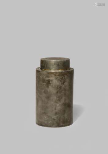 A CHINESE CYLINDRICAL PEWTER TEA CANISTER BY SHEN CUN ZHOU EARLY QING DYNASTY With a yin-yang symbol