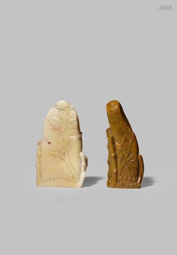TWO CHINESE SOAPSTONE UNCUT SEALS QING DYNASTY Carved as sections of bamboo, one with a large beetle