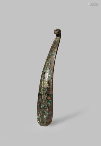 A CHINESE MALACHITE INSET BRONZE BELT HOOK PROBABLY WARRING STATES PERIOD 475-221 BC Decorated