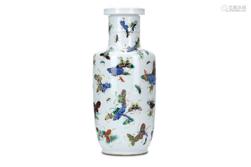 A CHINESE FAMILLE VERTE BUTTERFLY ROULEAU VASE. Qing Dynasty, Kangxi era, or later. Decorated in