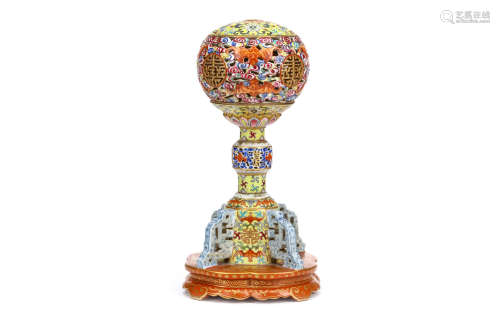 A CHINESE FAMILLE ROSE HAT STAND. Early 20th Century. The upper globular section originally designed