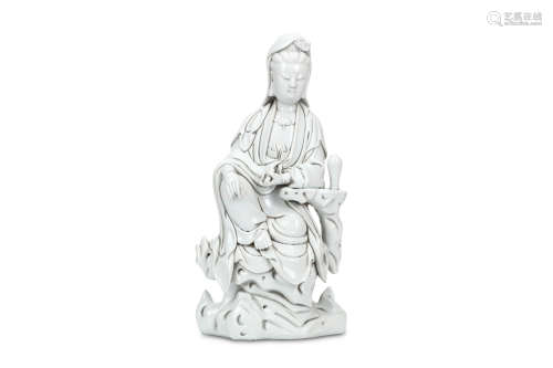 A BLANC DE CHINE GUANYIN. 35cm H. 德化窯觀音像