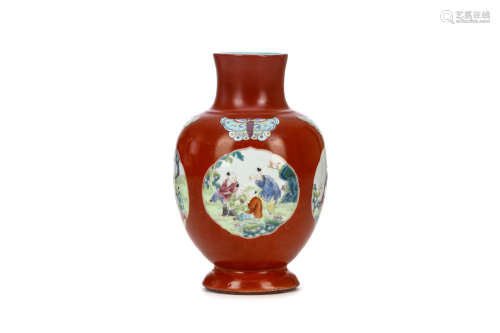 A CHINESE CORAL GROUND VASE WITH PANELS OF BOYS. Qing Dynasty. With quatrefoil panels enclosing