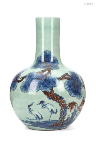 A CHINESE BLUE AND WHITE AND COPPER RED VASE. Qing Dynasty, 18th Century. 42cm H. 清十八世紀   青花釉里紅賞瓶