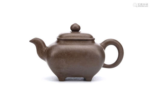 A CHINESE YIXING ZESHA TEAPOT AND COVER. Seal mark of Feng Guilin (1902-1946), 20th Century. The