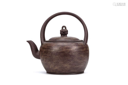 A CHINESE YIXING ZISHA TEAPOT AND COVER. The large teapot with a globular body on a short bulging