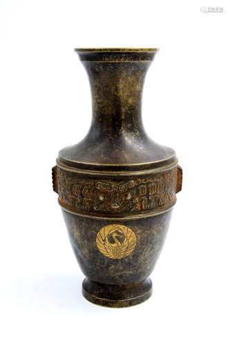 清 铜花瓶