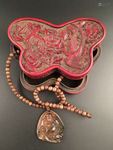 Chinese Chenxiang Necklace with Cinnabar Box