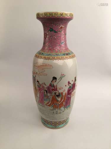 Chinese Famille Rose Porcelain Vase with Immortals