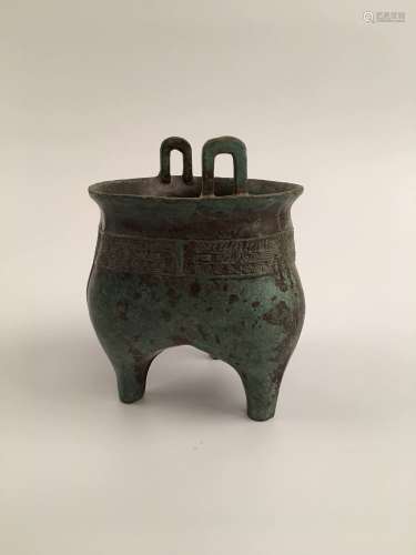 Chinese Song Dynasty Bronze Vassel