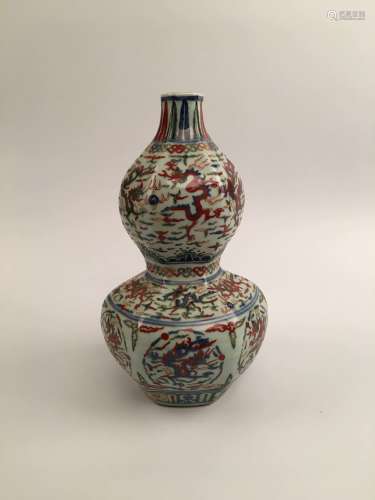 Chinese Wucai Double Gourd Porcelain Vase