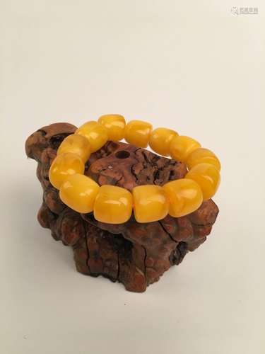 Chinese Amber Bee Bracelet