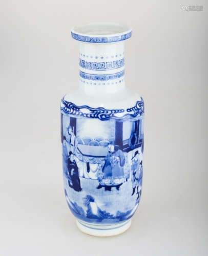 A BLUE AND WHITE PORCELAIN VASE. THE BASE MARKED WITH QING DYNASTY DA QING KANG XI NIAN ZHI BLUE SIX-CHARACTER.C219.