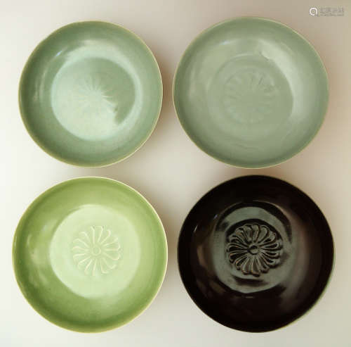 (4) A SET OF FOUR CHINESE RU WARE DISH.