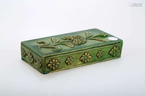 A TRANSITIONAL PERIOD GREEN-GLAZED CERAMIC TILE.C259.