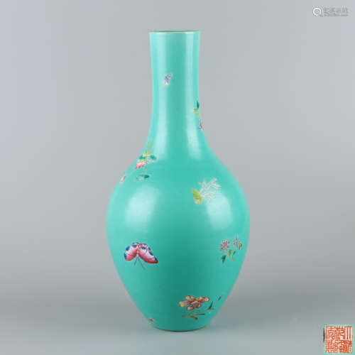 乾隆 松石绿釉洋彩花卉胆瓶