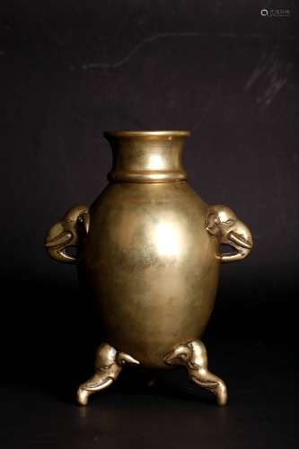 A Chinese Bronze Vase