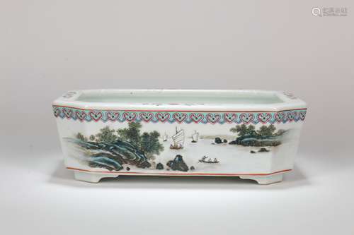 A Chinese Porcelain Water Pot