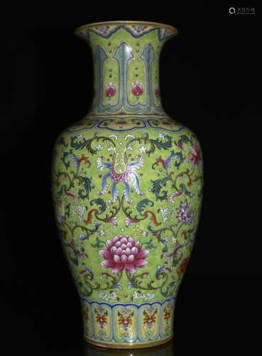 A YELLOW-GROUND FAMILLE ROSE VASE
