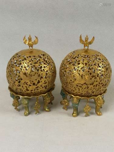 A PAIR OF GILT-BRONZE TRIPOD CENSER