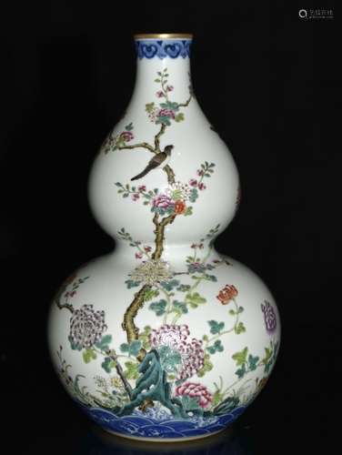 A FAMILLE ROSE GOURD VASE