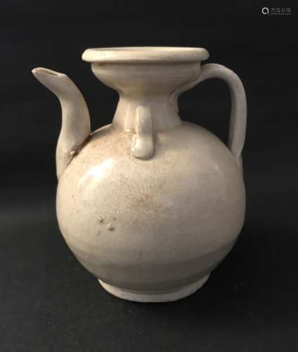 Song D., A Xing Ware White Glaze Pot