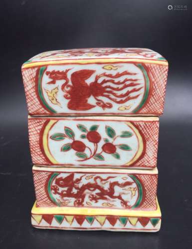 Wanli Mark, A Red and Green Glazed Box