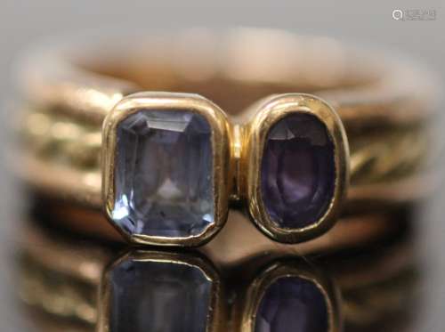 LADY'S (2) SAPPHIRE 14KT GOLD RING