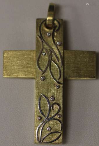 LADY'S CUSTOM 18KT YELLOW GOLD CROSS PENDANT